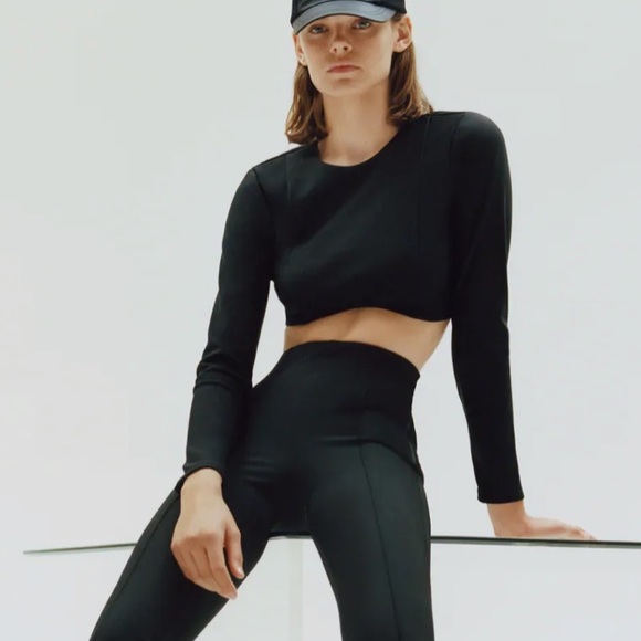 Zara | Tops | Zara Black Long Sleeve Crop Top | Poshmark